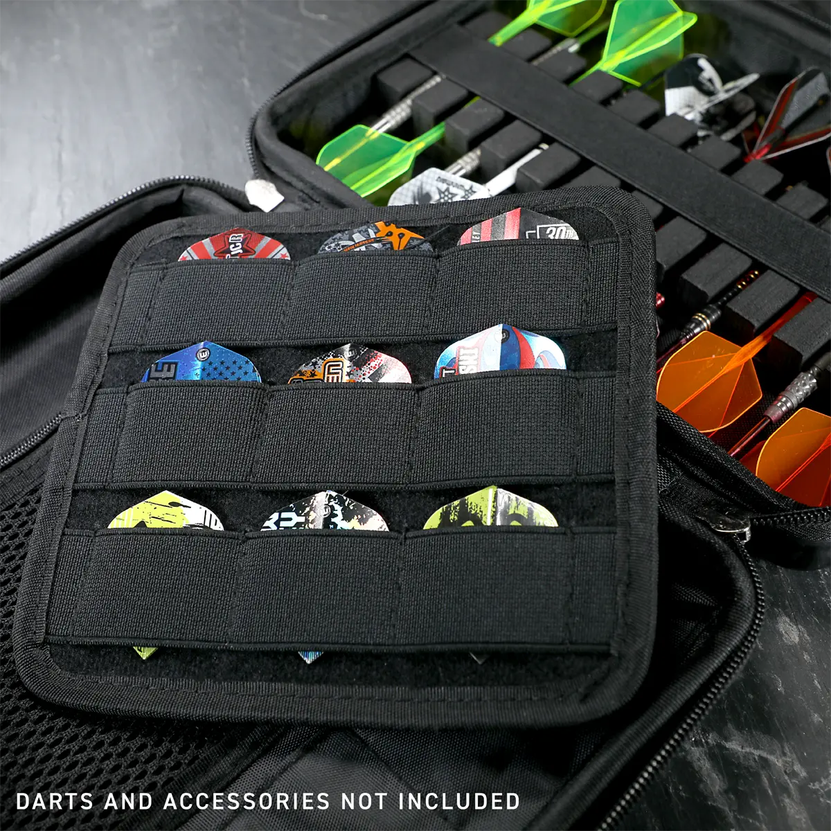 Winmau Armor G4 Darttasche Rot – separates Fach für Flights und Zubehör