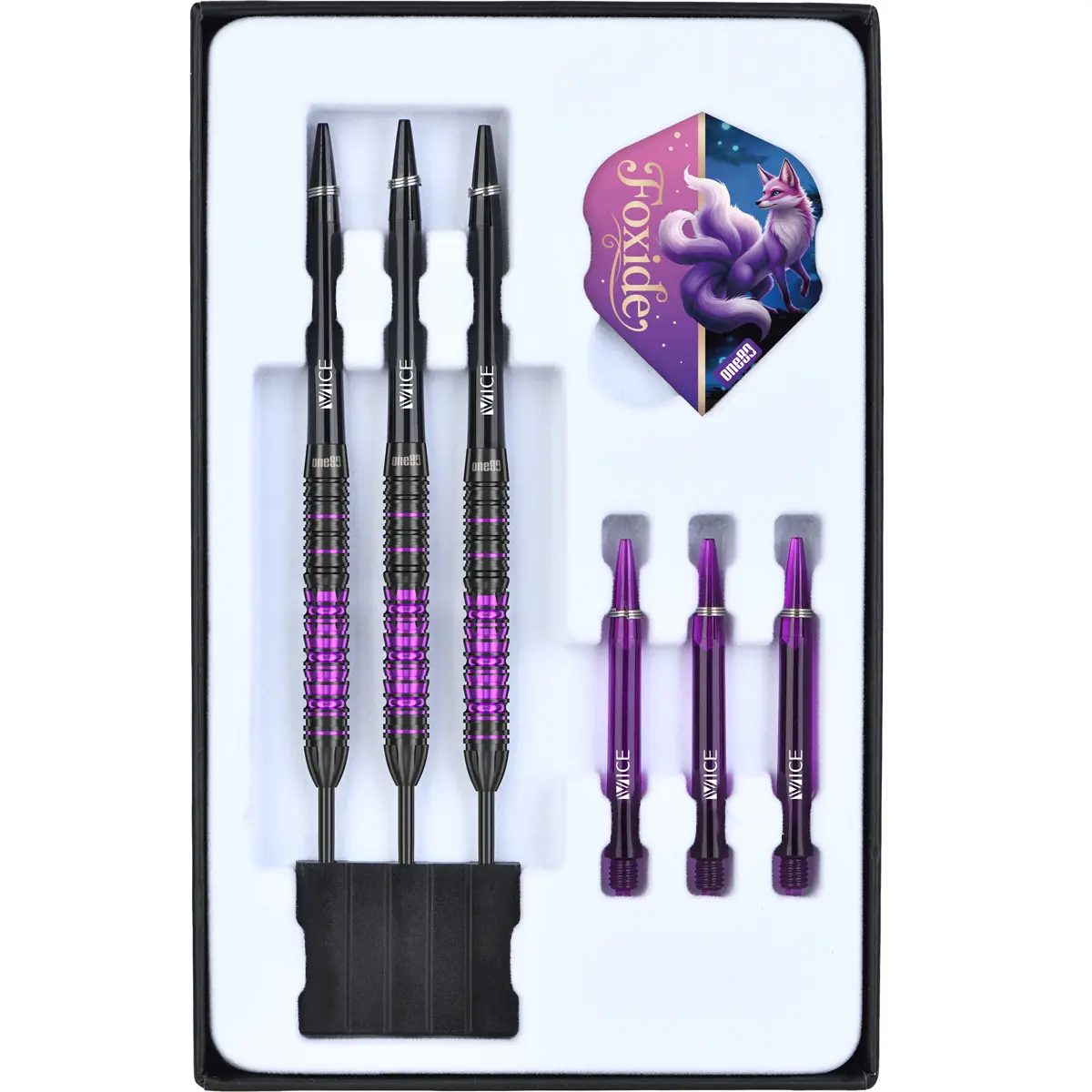 Lieferumfang der One80 Foxide F1 Steeldarts mit Barrels, Vice Shafts und Foxide Flights