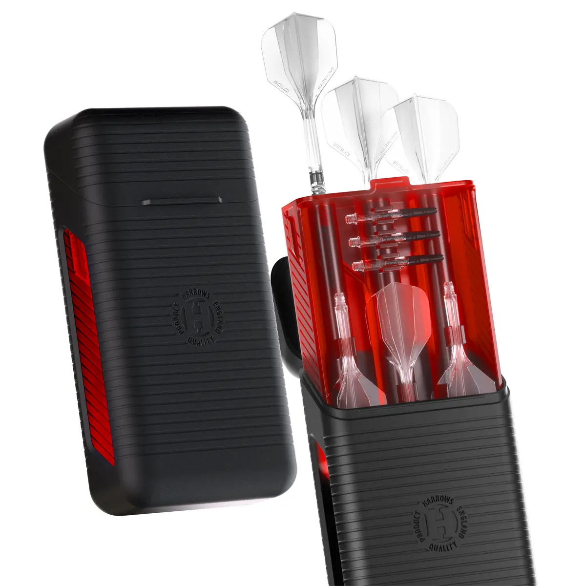 Harrows Vault Dartcase Rot geöffnet – stoßfestes Soft-Touch Hardcase für 3 Darts Harrows Vault Dartcase Rot geöffnet mit montierten Darts – robustes Soft-Touch Dartcase mit Zubehörfächern